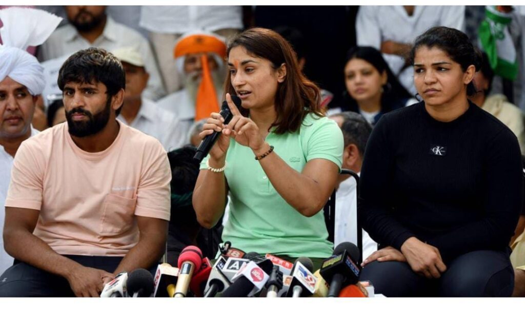 b51ecd72 f1db 4063 88dd e3dab021e37b