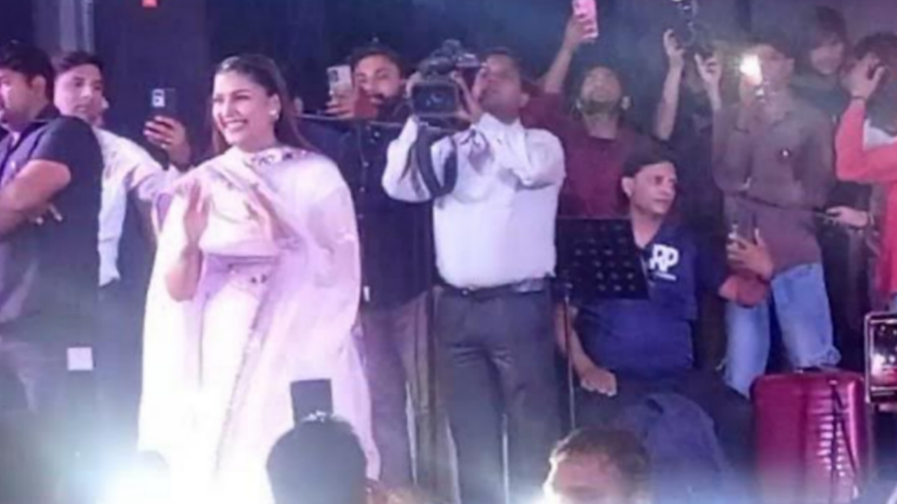 Picsart 23 08 11 16 44 45 883