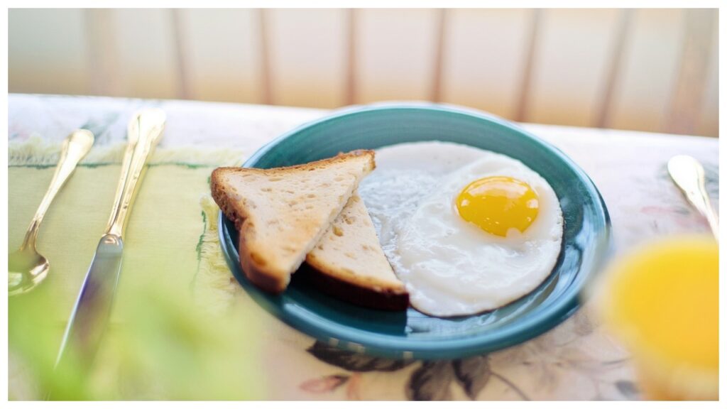 eggs eggs