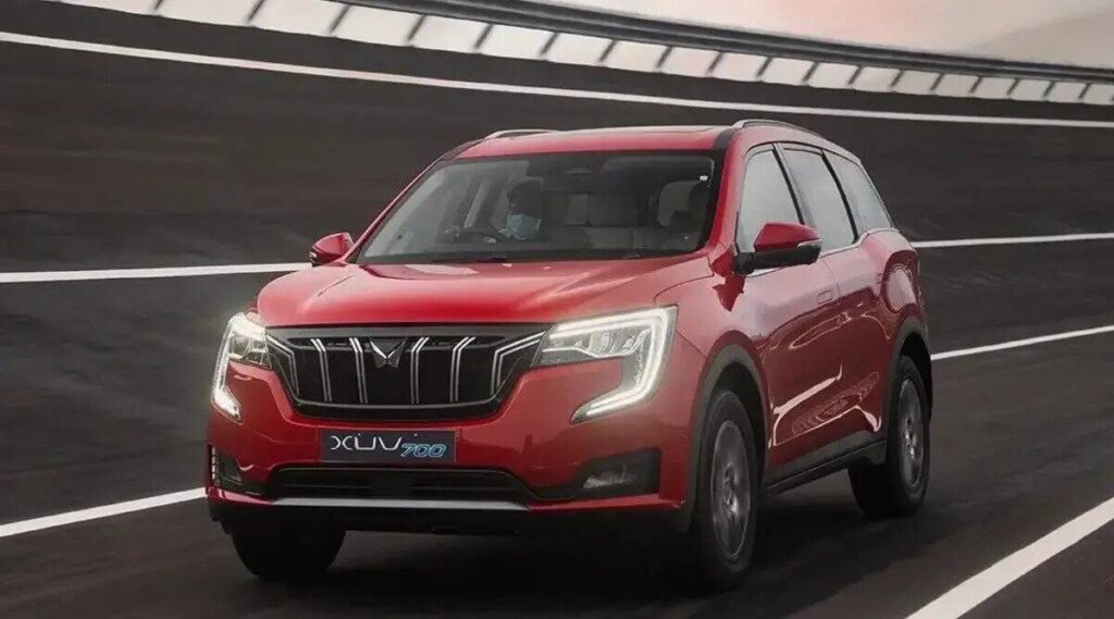 Mahindra XUV 700 Mahindra XUV 700