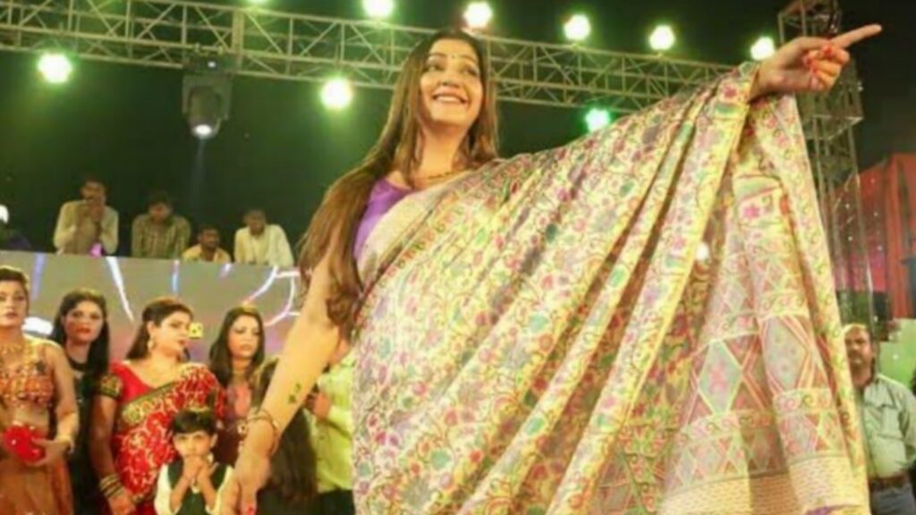 Picsart 23 10 04 13 35 40 679