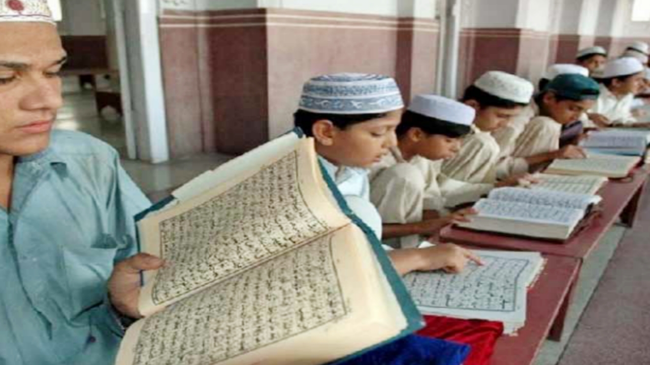 Picsart 23 10 25 00 49 24 637