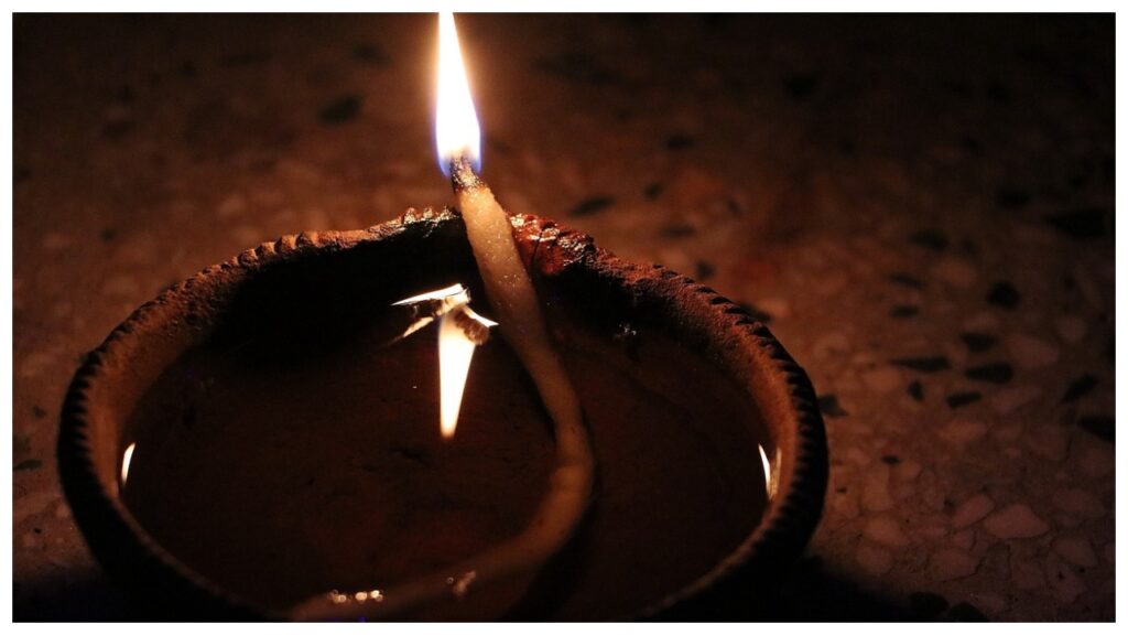 Diya Jalane ke Niyam