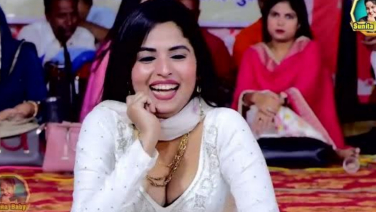 Picsart 23 11 02 00 05 40 304