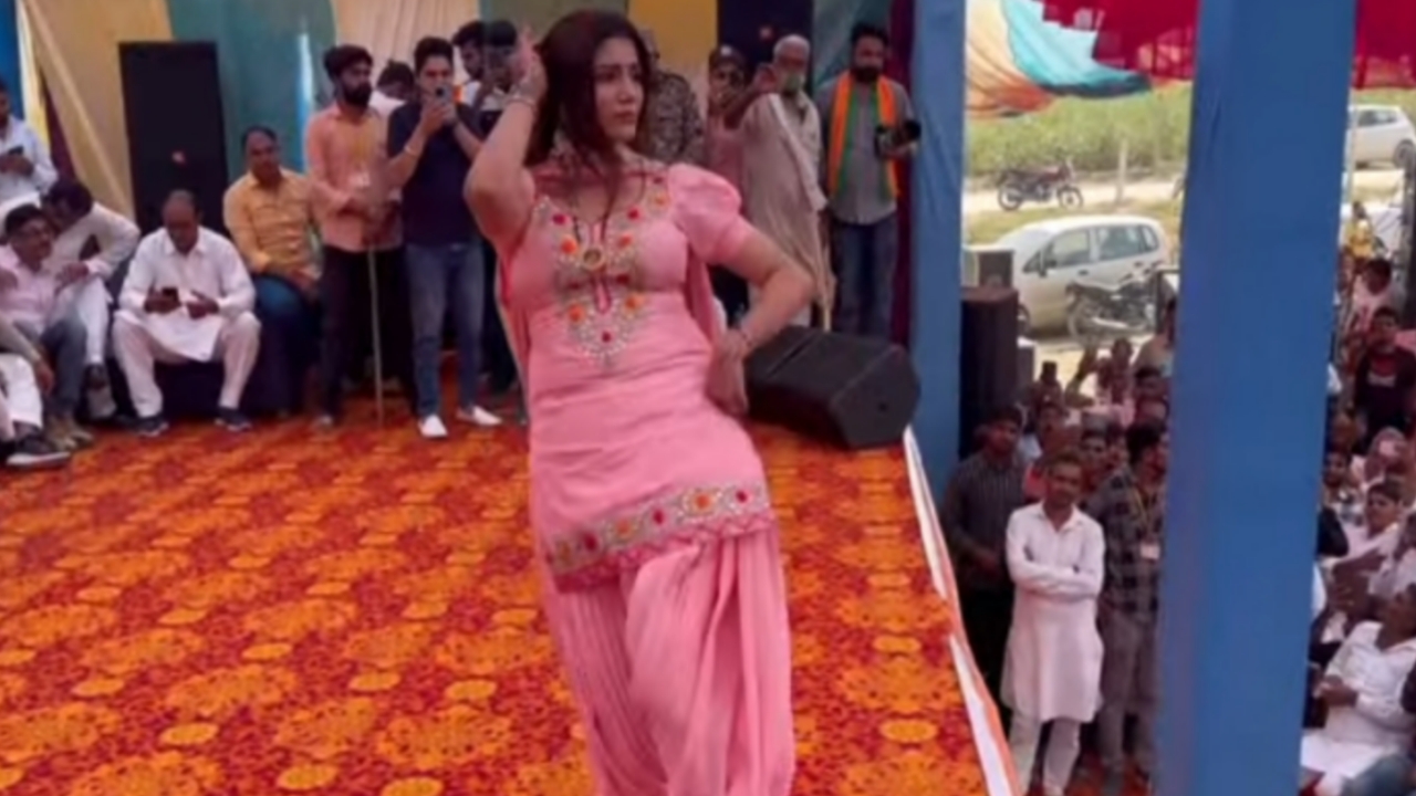 Picsart 23 11 18 17 24 02 963