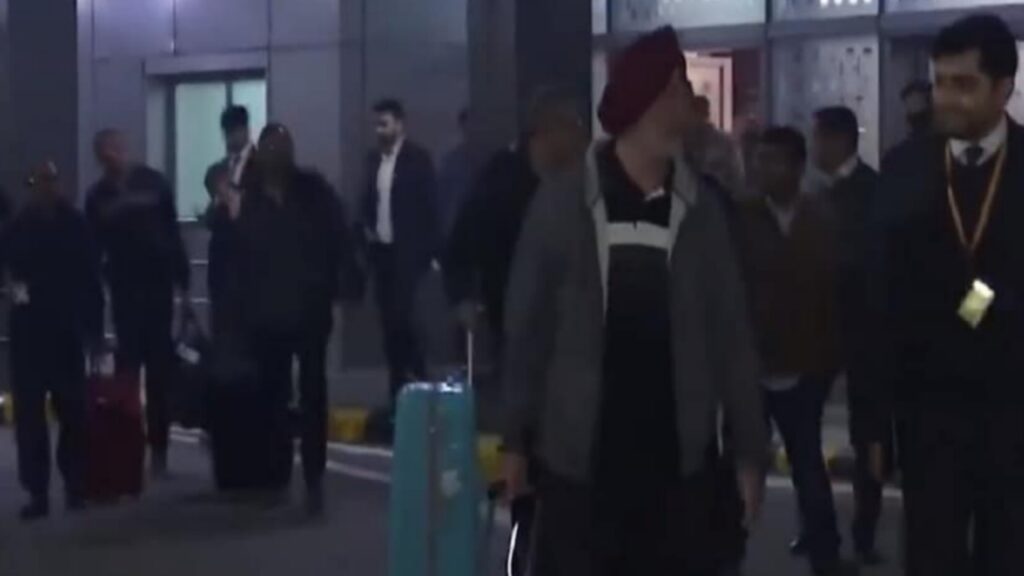 Picsart 24 02 12 08 30 25 573