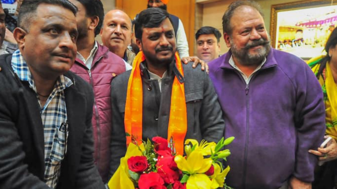 Picsart 24 02 19 08 50 00 427