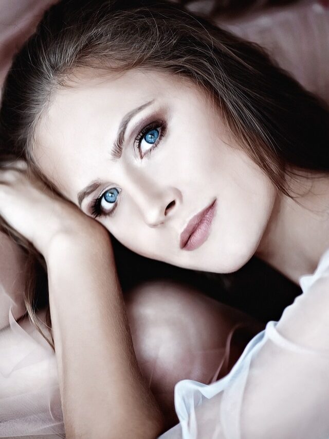 girl-g32570e1b9_1280