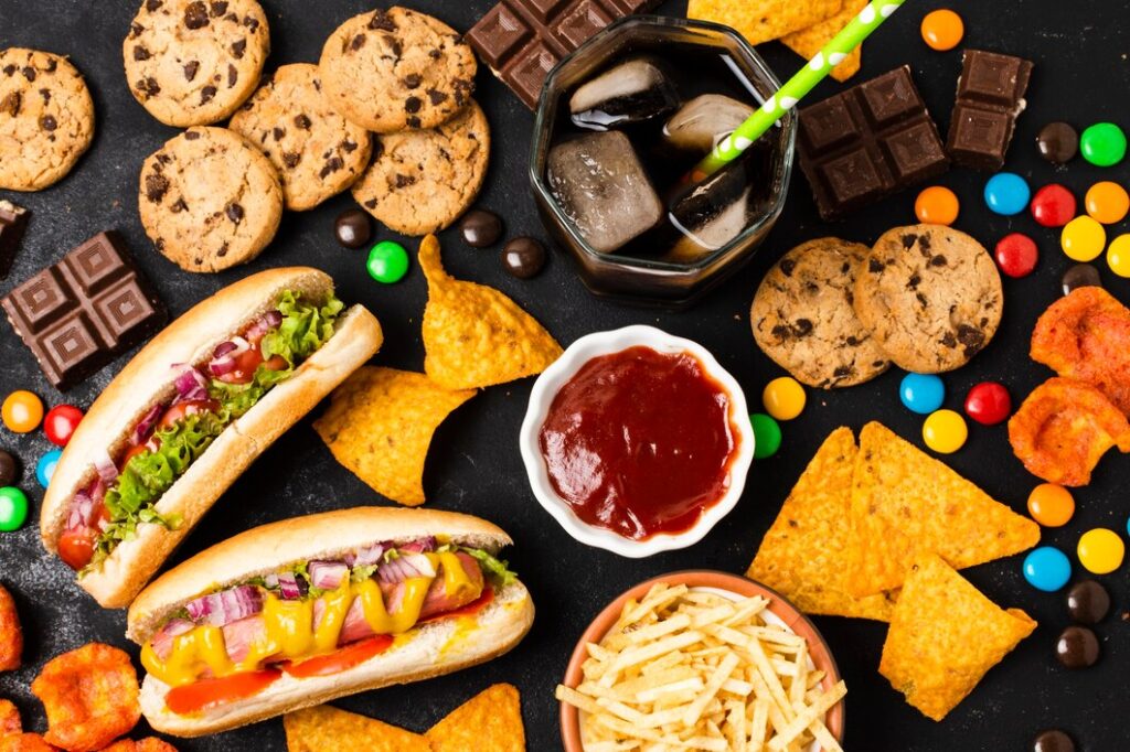 top view fast food meal 23 2148273108 top-view-fast-food-meal_23-2148273108