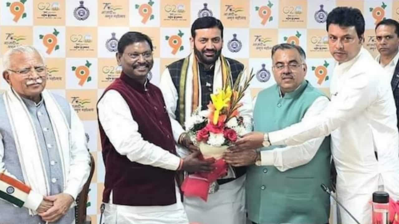 Picsart 24 03 12 14 52 05 535