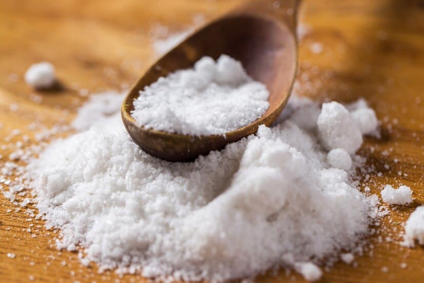 spoon heap salt table 144627 11035 spoon-heap-salt-table_144627-11035