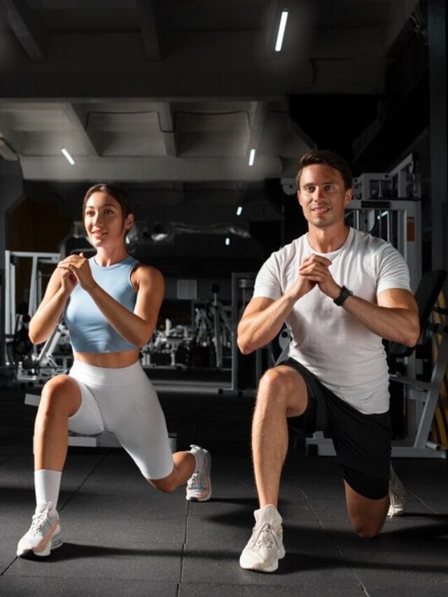 woman-helping-man-gym_23-2149627073