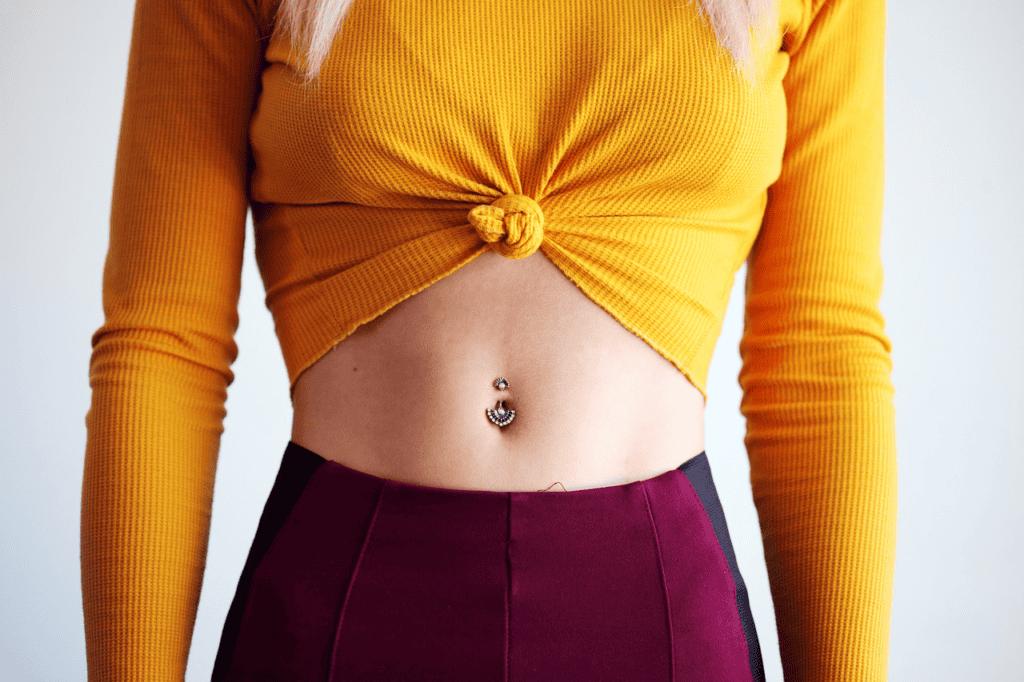 image 26 A SLIM WOMEN WEARING YELLOW CLOTHES