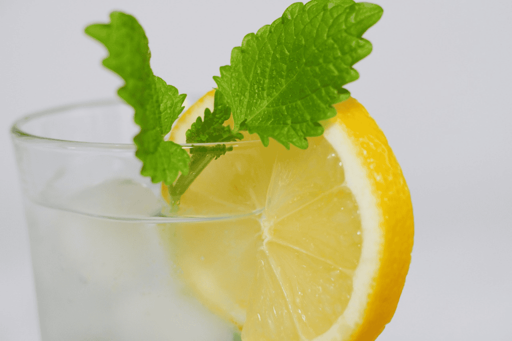 image 35 LEMON WATER