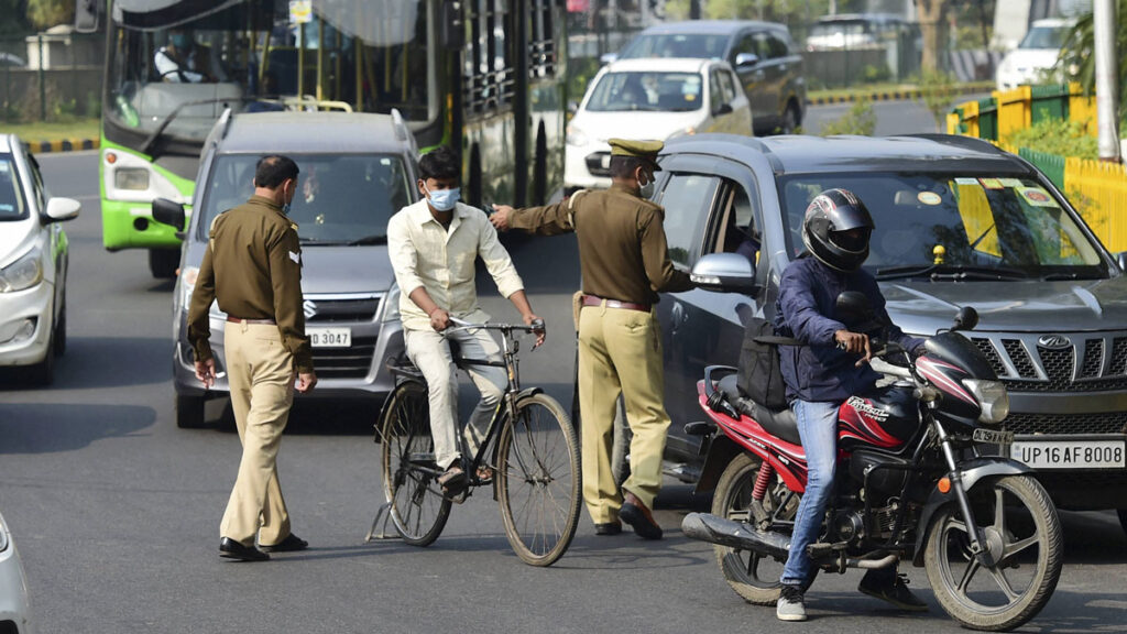 Noida POlice 1 Noida POlice 1