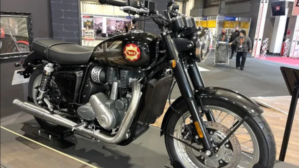 Untitled design 2024 12 30T180310.481 Mahindra BSA Gold Star 650 Bike