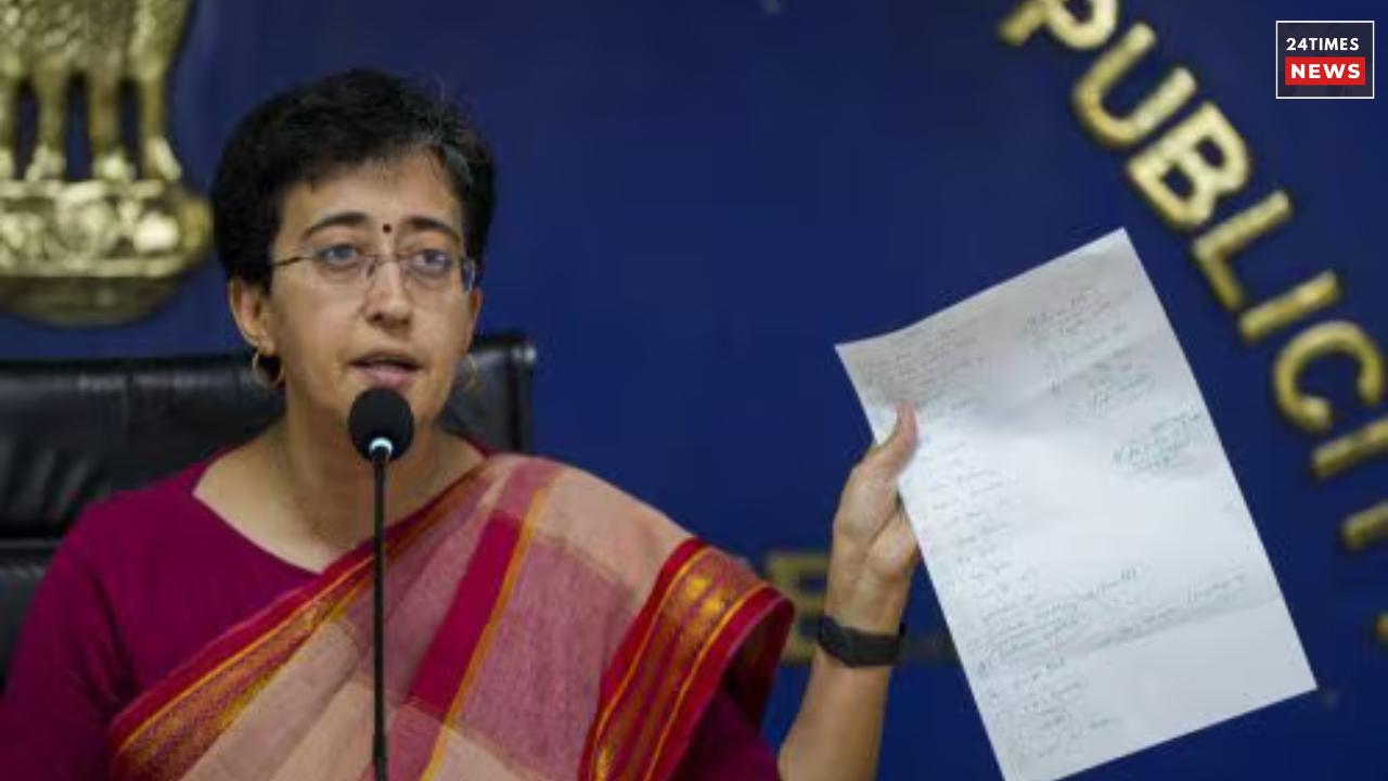 atishi and priyanka criticizing bjp government 1
