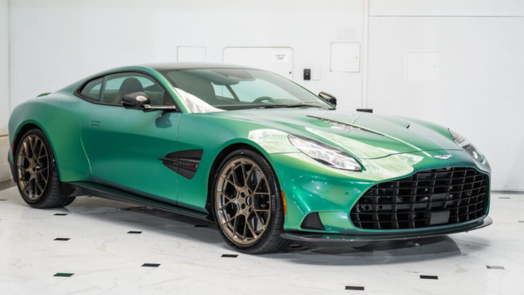 29468129 C42C 4700 8994 503EFADDD5C7