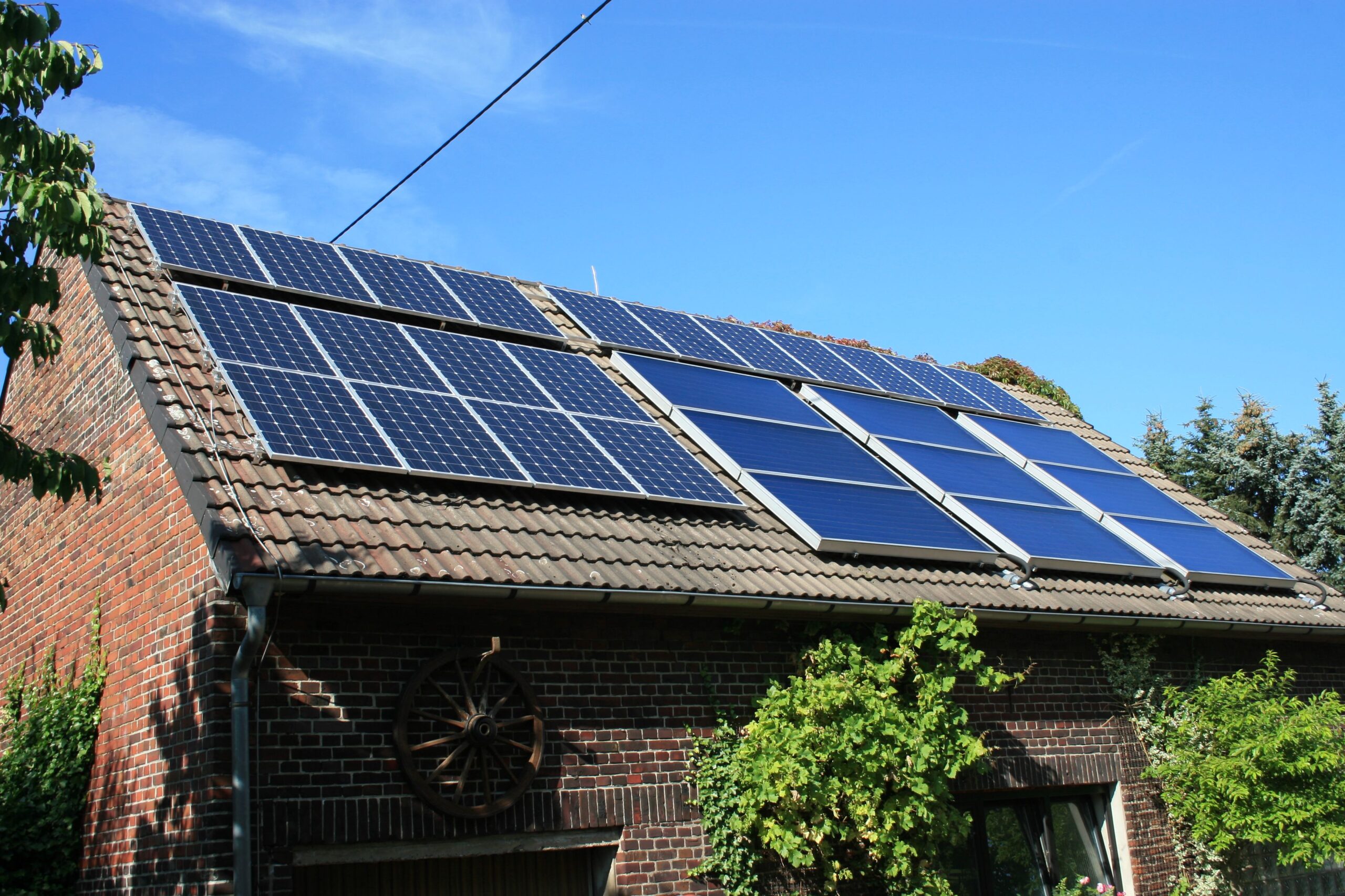Combined heat and power solar installation on barn roof in Western Europe 2 scaled