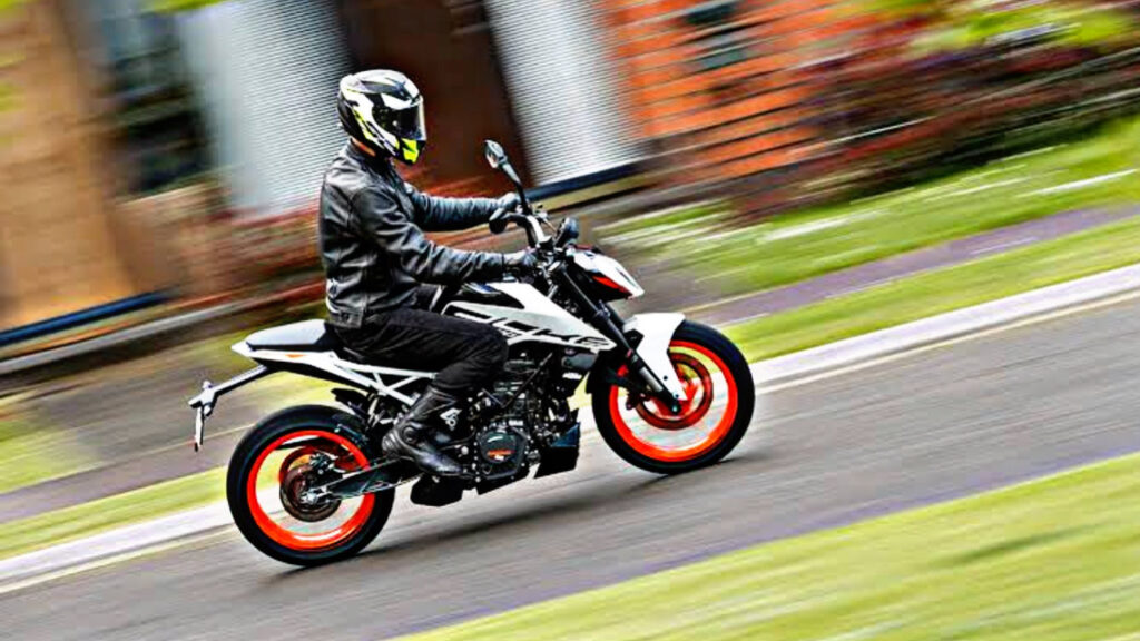 D30B04BD 4242 479B AAC9 1B2C98C93FBD D30B04BD 4242 479B AAC9 1B2C98C93FBD