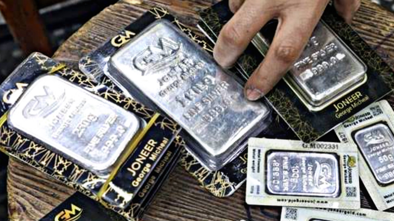 DB51B029 5611 471F BCFF C2AE5BBE5FD5 DB51B029 5611 471F BCFF C2AE5BBE5FD5