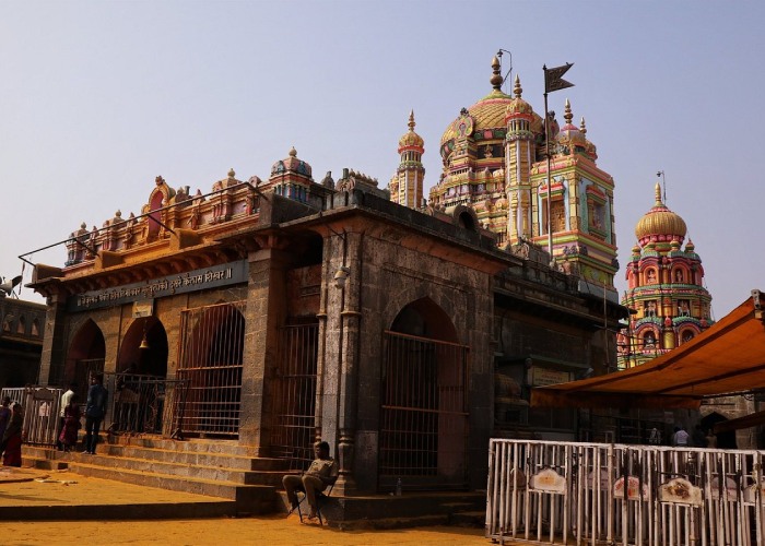 khandoba temple jejuri pune 18 1 khandoba temple jejuri pune 18 1