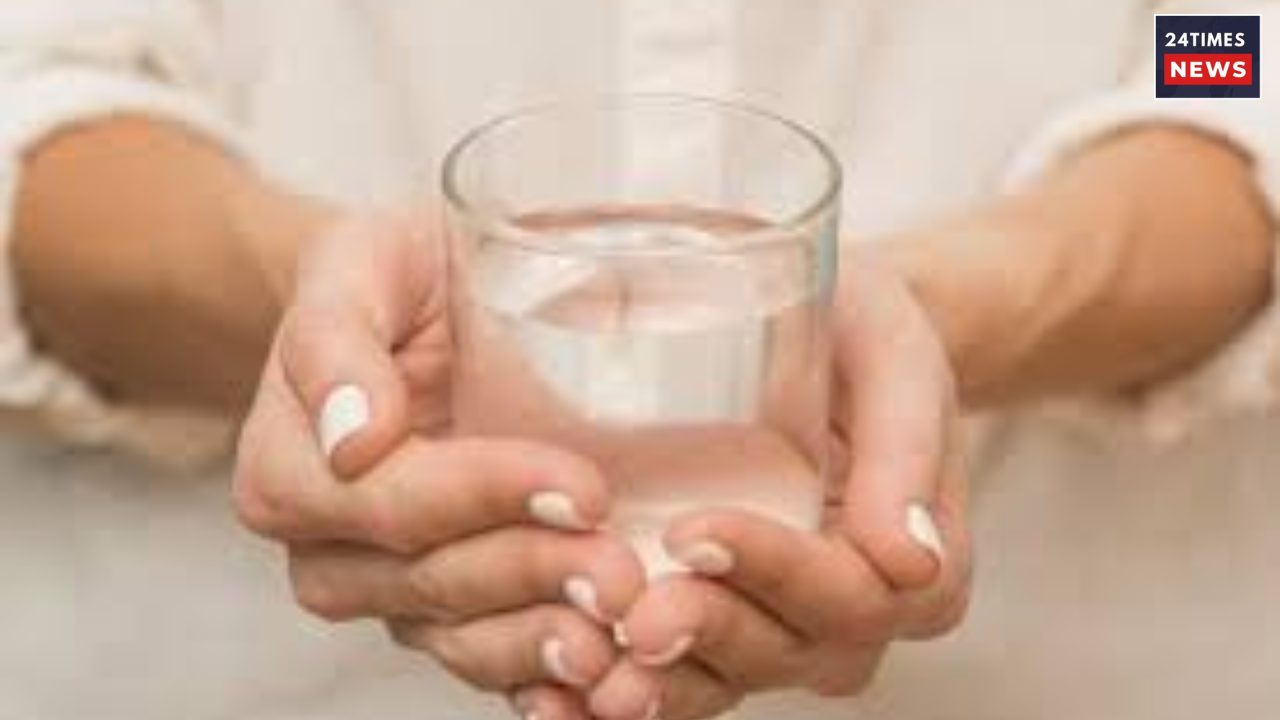 water on an empty stomach