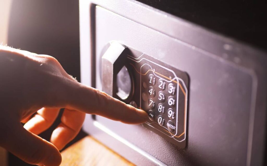 holi blog 1080x675 2 1 holi blog 1080x675 2 1