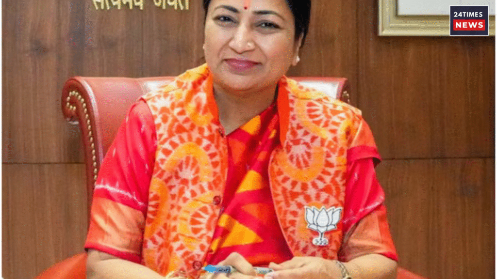 Delhi cm rekha gupta 3