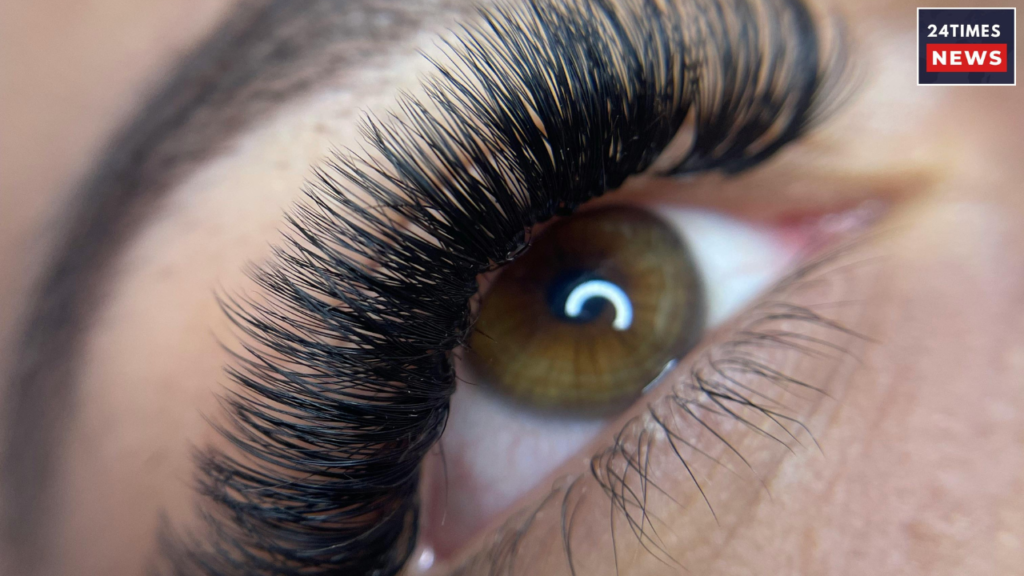 eyelashes eyelashes