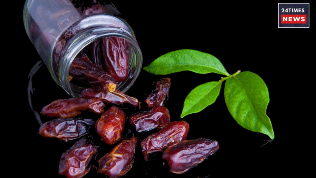 Untitled design 2025 12 26T201643.877 Benefits of eating dates in winter