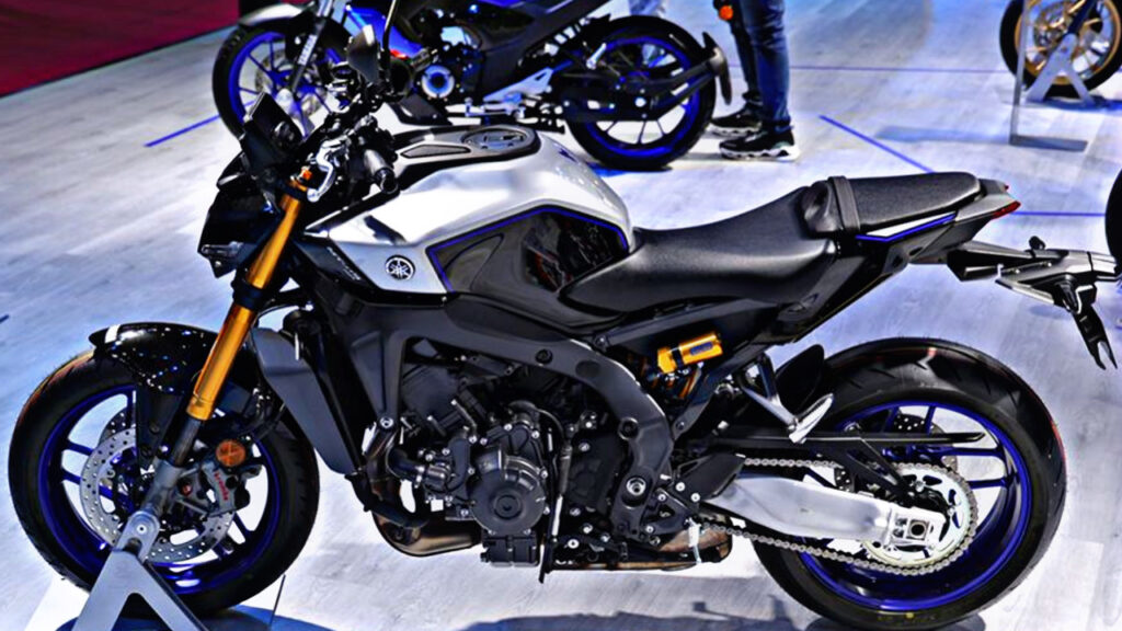 110B10F0 2A81 4F19 8666 B5849E79116A