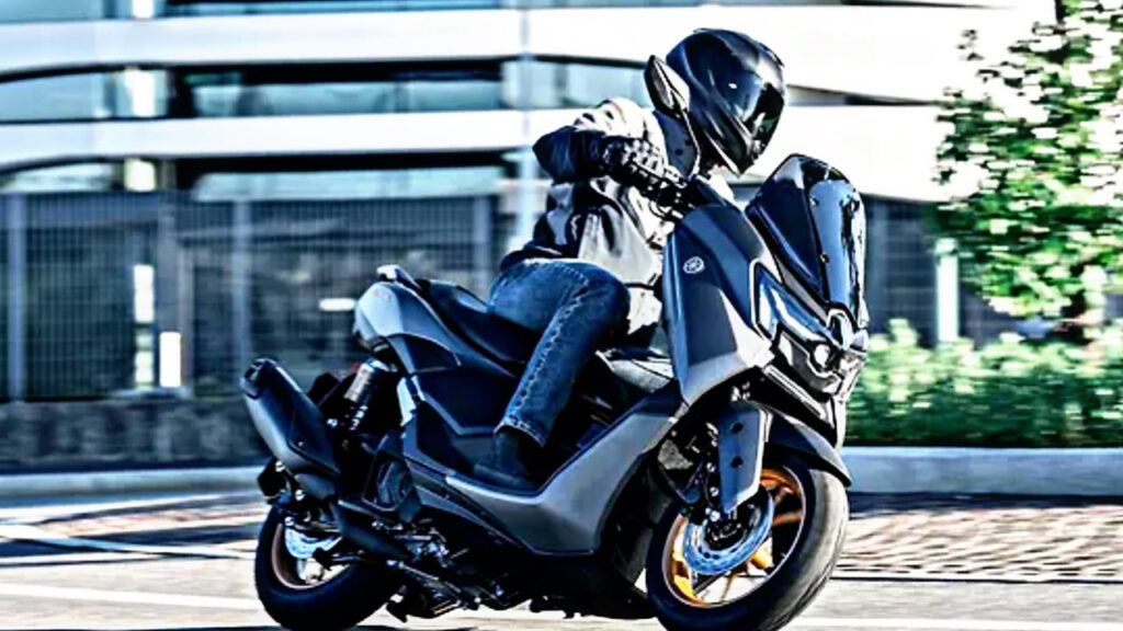 227642AE C9DF 4BC4 A304 68DE9036240F