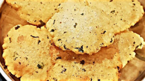 Healthy puri recipe: Make and eat makhana puris for lunch, find the full recipe here