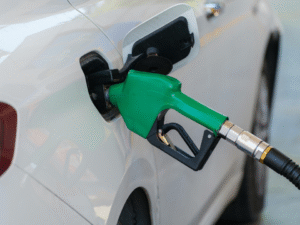 Delhi: New Rule at Petrol Pumps! Vehicles without PUC Certificate will not get petrol or diesel, government takes strict decision