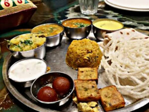 Make & eat this tasty recipe without garlic and onion in the month of Sawan