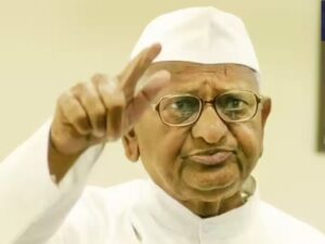 Anna Hazare Comes Out in Support of Students, Gets Emotional During Silent Protest