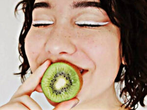 Health: Know the unique benefits of eating kiwi, experts reveal the secrets