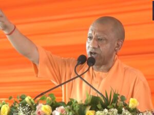 CM Yogi Gifts Rs 207 Crore to Amroha, Launches Major Attack on SP