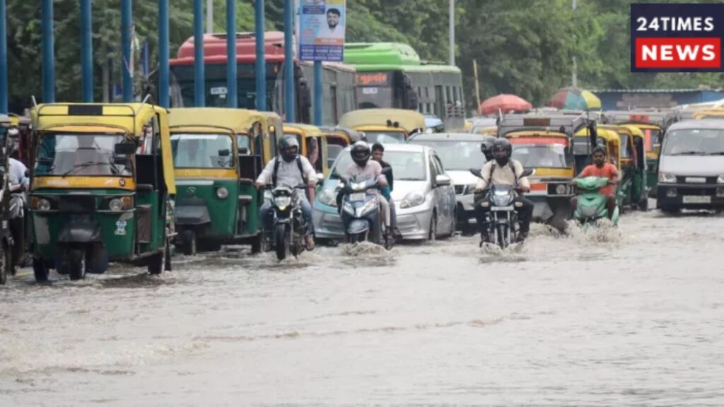 Weather Update: Monsoon Turns Into Havoc in Delhi NCR, Roads Flooded, Heavy Rain Alert for 2 Days