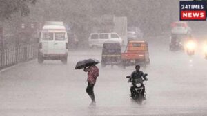 Monsoon Forecast: Heavy Rain Warning in 22 States With Thunder and Lightning