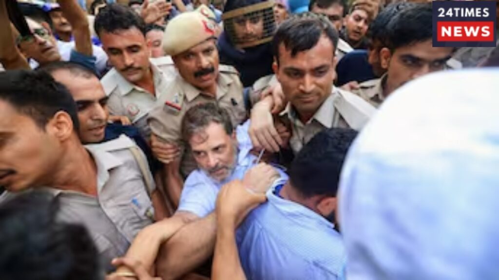 Rahul Gandhi Rahul and Akhilesh Detained at PM Residence, Say ‘Nothing Less Than Resignation Will Be Accepted