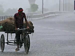 Monsoon Alert: Weather Department Issues Heavy Rainfall Warning for 13 States