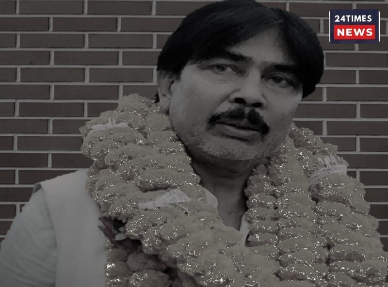 Mehboob Alam makes a statement,”Opportunists are constantly in and out of politics”.
