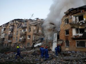 Russian attacks in Ukraine escalate tensions
