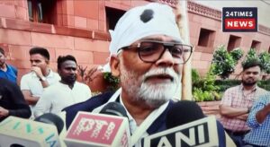 Pappu Yadav arrived at Parliament with a plaster cast and a cane.