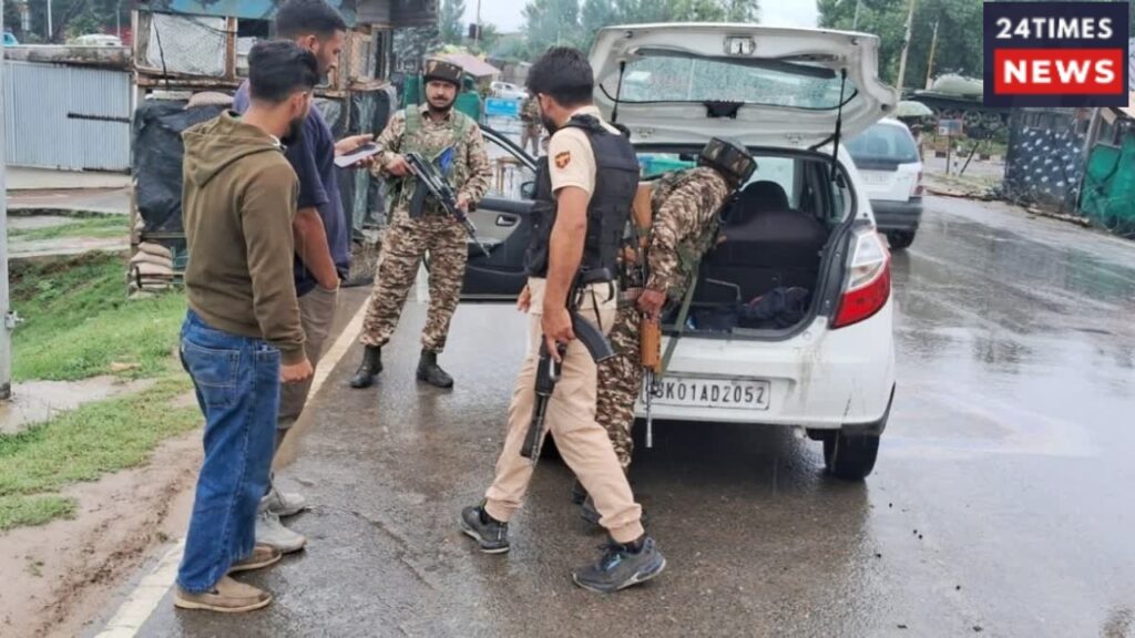 After Killing of Police Officer in Kashmir, Police Detain 2,500 Youths
