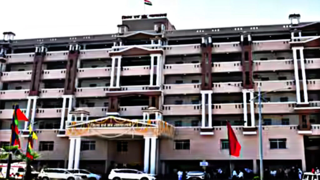 District Court Job: Stenographer job opening in District Court Rewari, apply like this