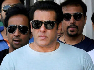 A policeman dies outside Salman Khan’s Galaxy Apartments after suffering a sudden heart attack