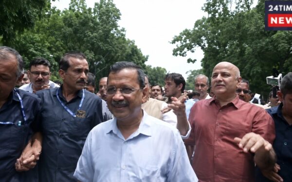 Police Stopped March To PM Residence, Arvind Kejriwal Sits On Protest
